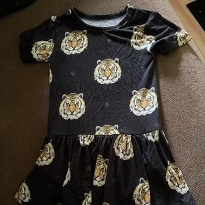 Posh Peanut Mateo twirl